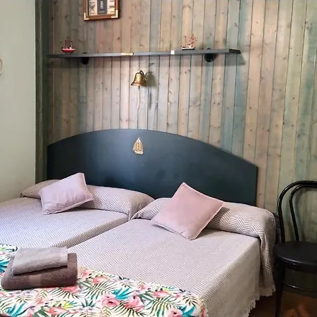 Hébergement de vacances Casa Axier-chalet Con Piscina Privada Y Chimenea *