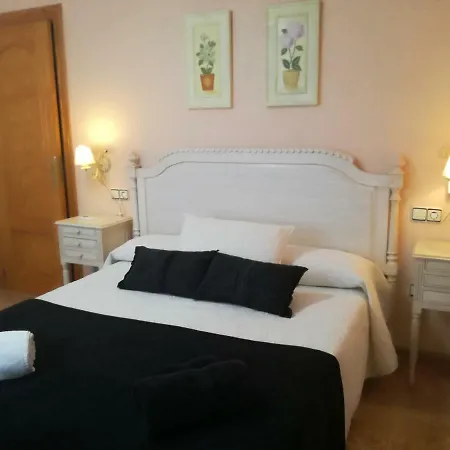 Casa Axier-chalet Con Piscina Privada Y Chimenea Hébergement de vacances Biar